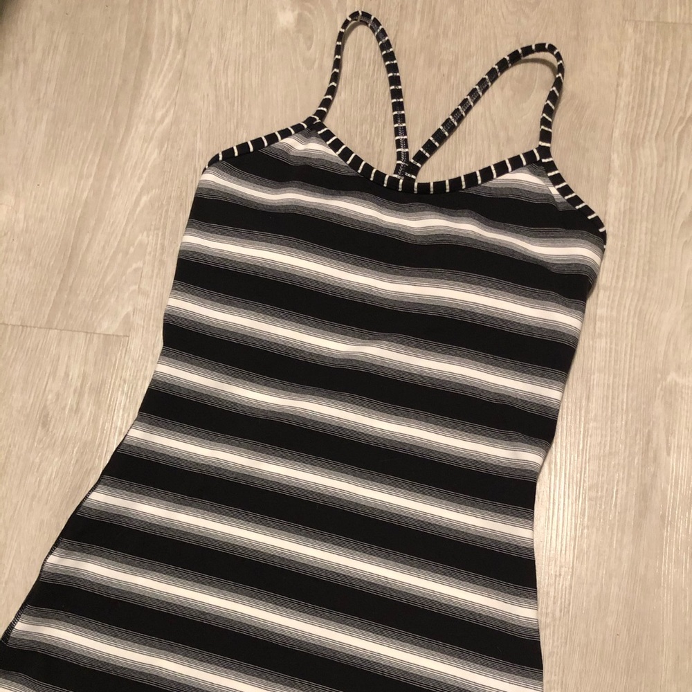 Lululemon Power Y Tank size 4